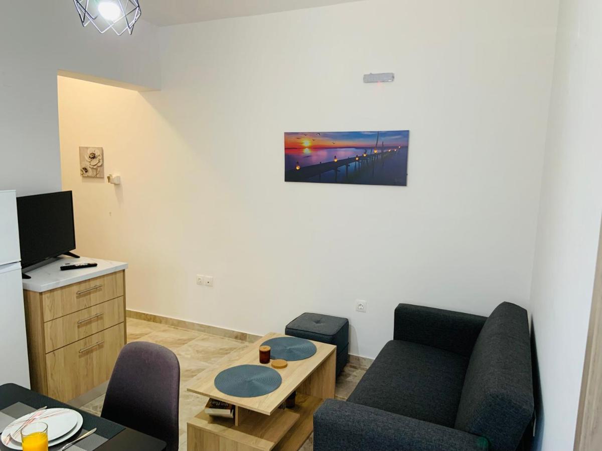 Escape Rooms Afantou Bagian luar foto