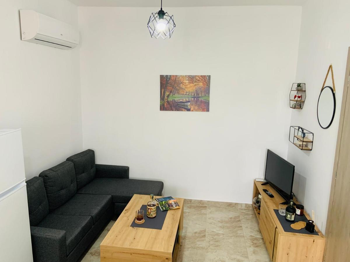 Escape Rooms Afantou Bagian luar foto